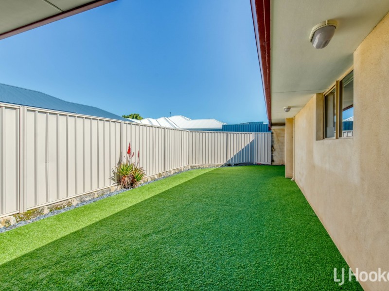 8 Jamy Place, Hamilton Hill WA 6163