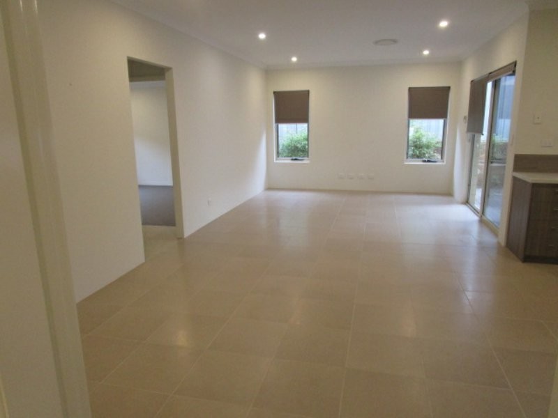 12 Canunda Approach, Wandi WA 6167