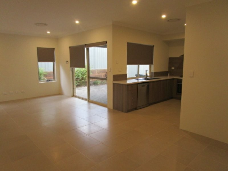12 Canunda Approach, Wandi WA 6167