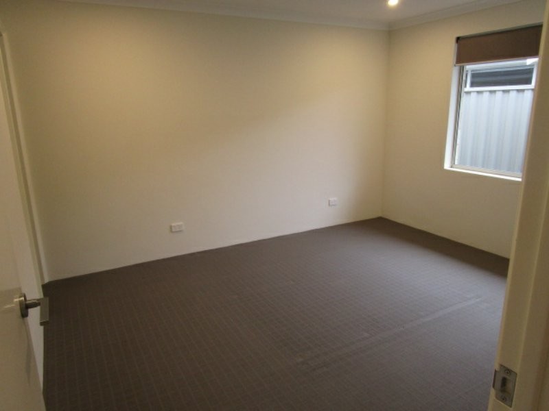 12 Canunda Approach, Wandi WA 6167