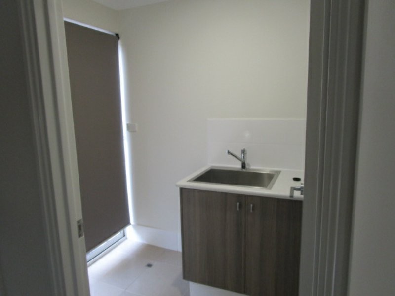 12 Canunda Approach, Wandi WA 6167