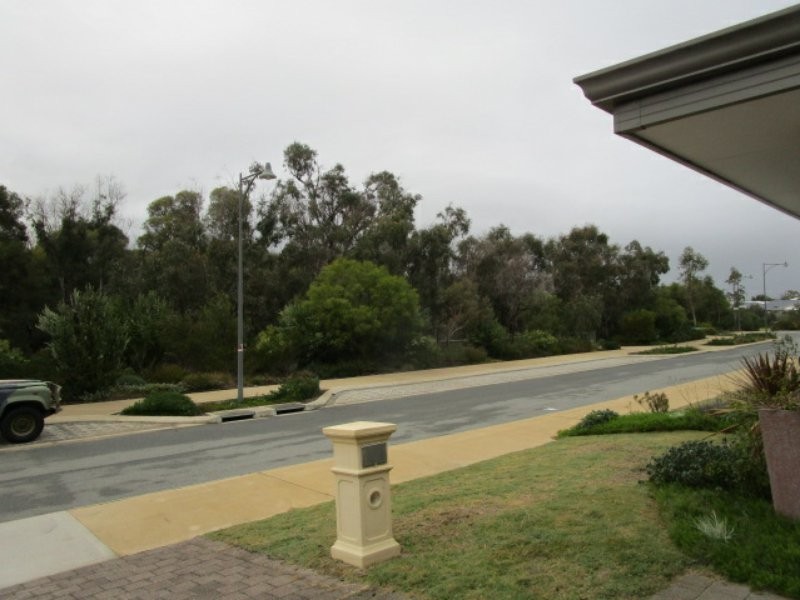 12 Canunda Approach, Wandi WA 6167