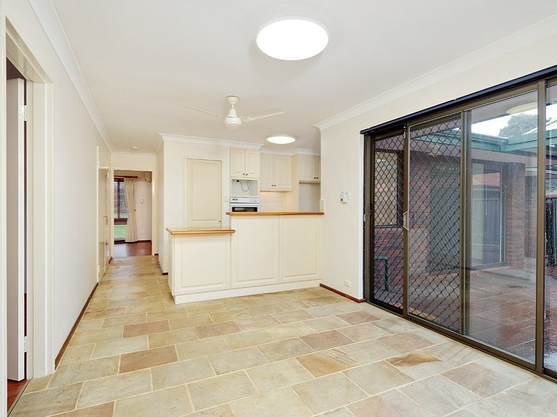 41 Nicholls Crescent, Bull Creek WA 6149