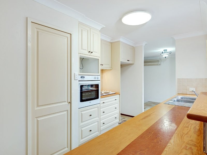 41 Nicholls Crescent, Bull Creek WA 6149