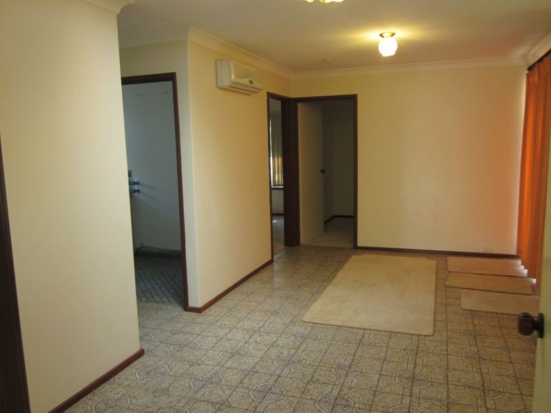 23 Winchester Way, Leeming WA 6149