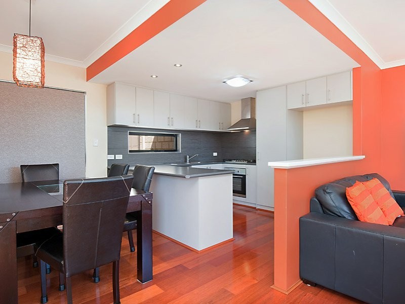 1/159 Canna Drive, Canning Vale WA 6155