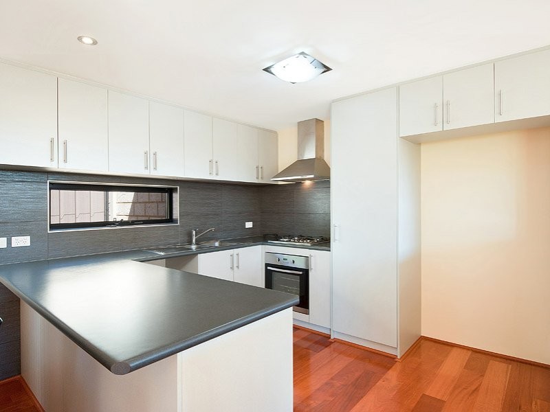 1/159 Canna Drive, Canning Vale WA 6155