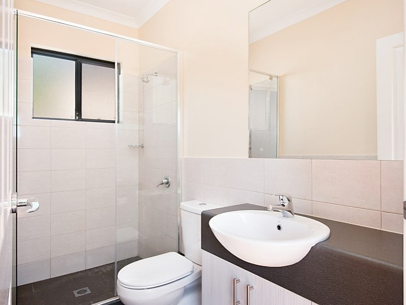 1/159 Canna Drive, Canning Vale WA 6155