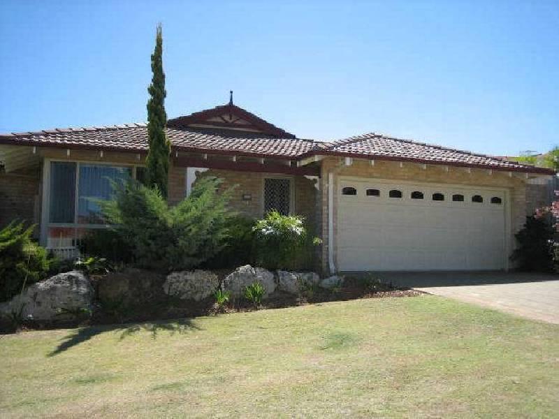 1c Cluelow Rise, Leeming WA 6149