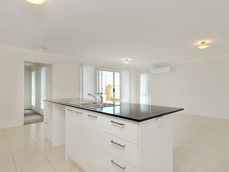 16/36 Wialki Lane, Canning Vale WA 6155