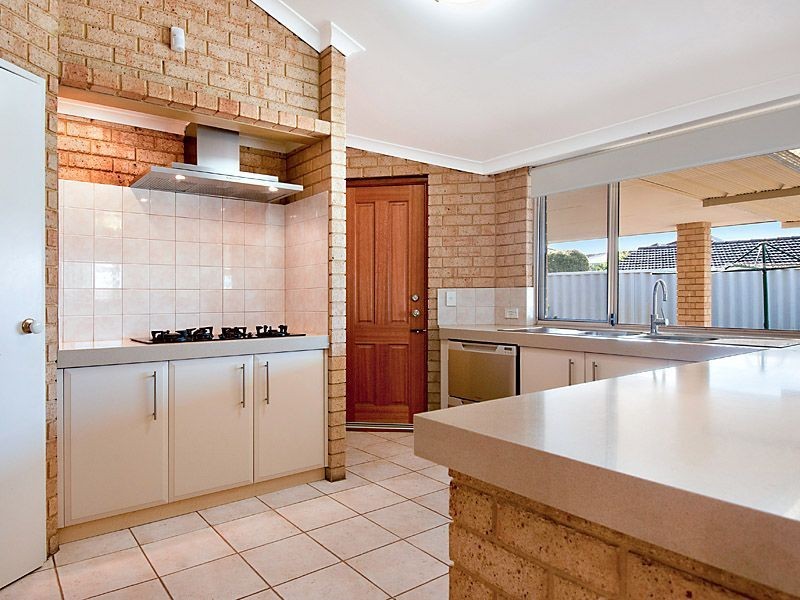 12 Trailridge Turn, Leeming WA 6149