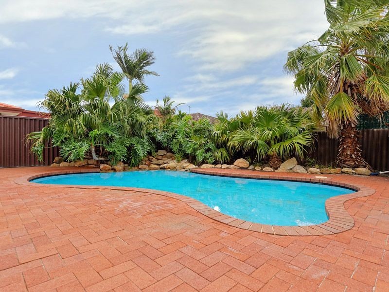 41 Nicholls Crescent, Bull Creek WA 6149