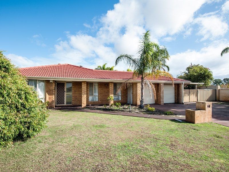 4 Daly Court, Leeming WA 6149