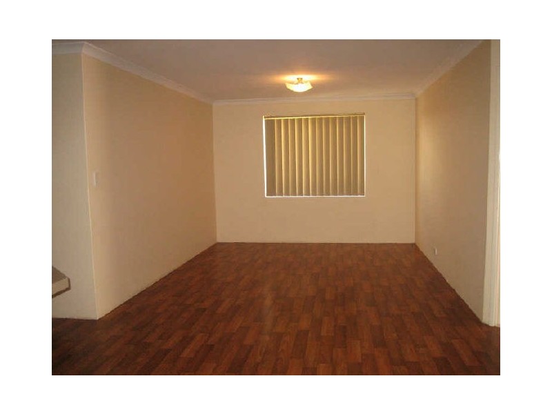 6 Serene Bend, Atwell WA 6164