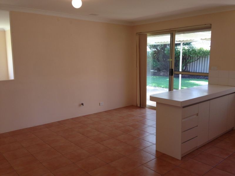 5 Daley Close, Atwell WA 6164