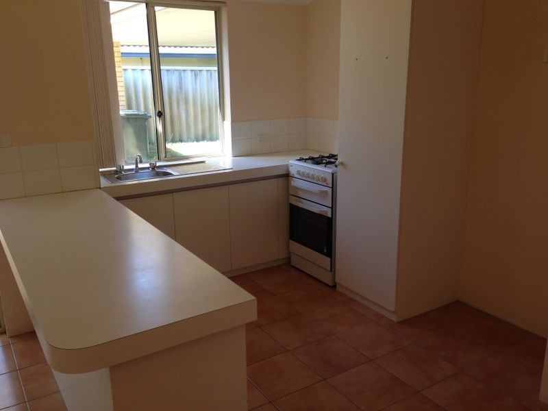 5 Daley Close, Atwell WA 6164