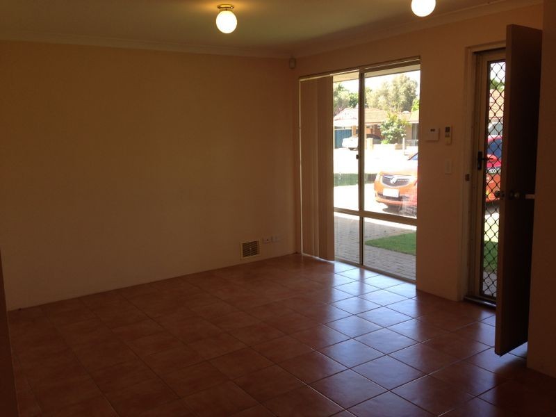 5 Daley Close, Atwell WA 6164