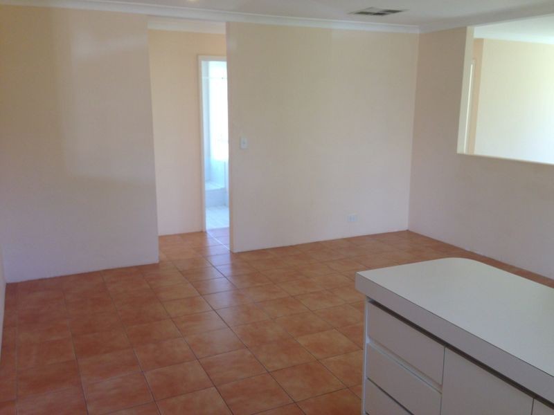 5 Daley Close, Atwell WA 6164