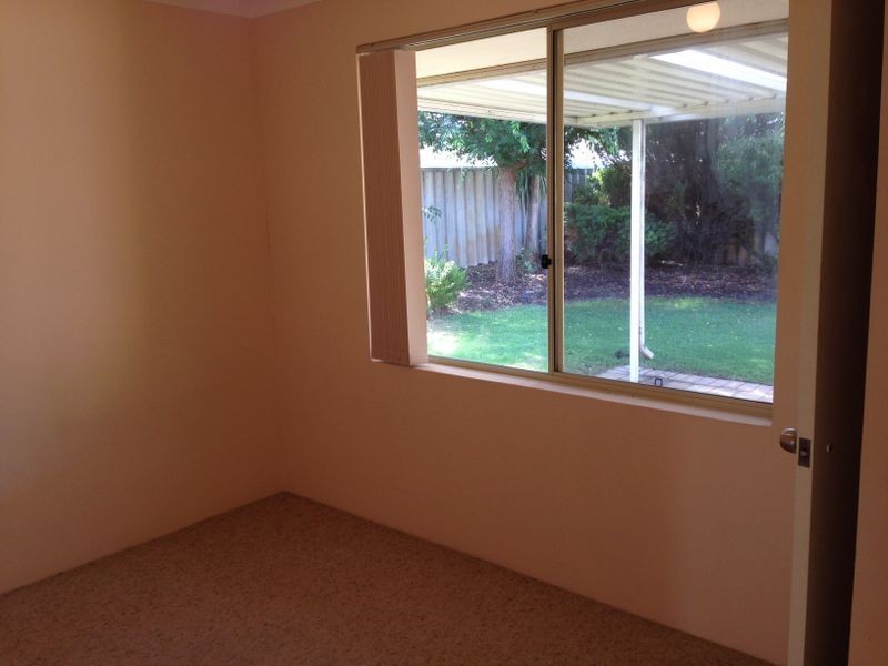 5 Daley Close, Atwell WA 6164