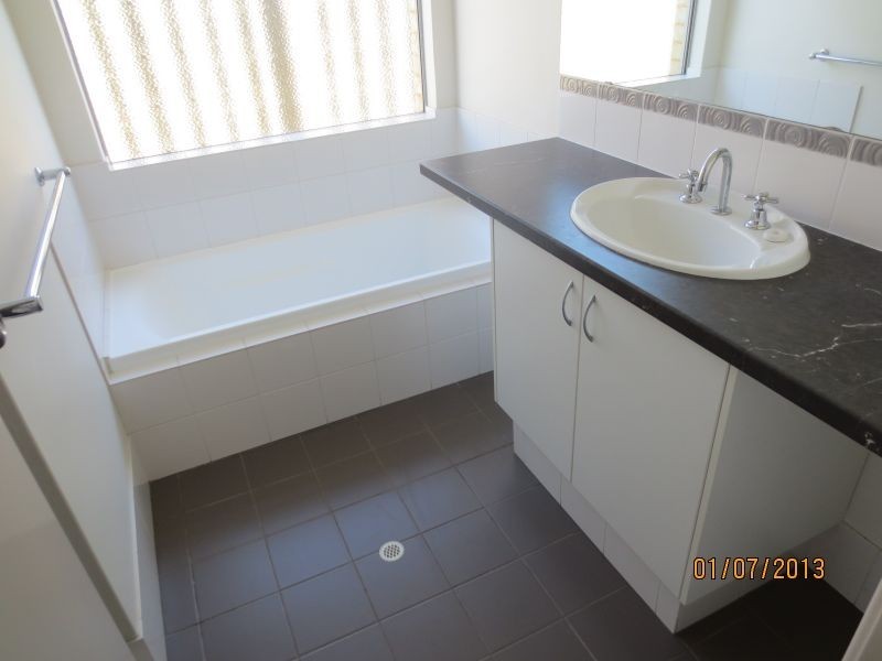 7 Highbridge Way, Leda WA 6170