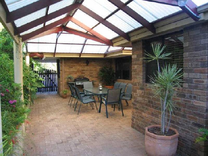 15 Lowrie Grove, Leeming WA 6149