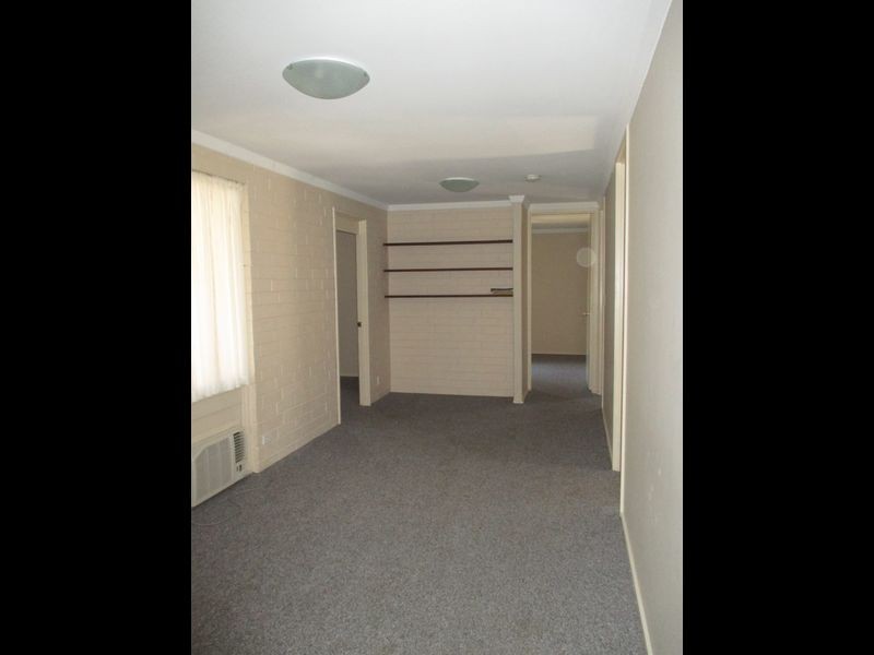 6 Watsonia Street, Maddington WA 6109