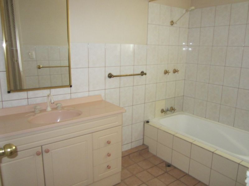 6 Watsonia Street, Maddington WA 6109