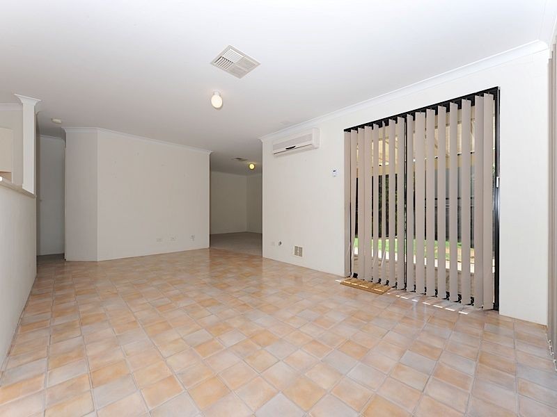 30 Kooralbyn Valley Crescent, Jandakot WA 6164