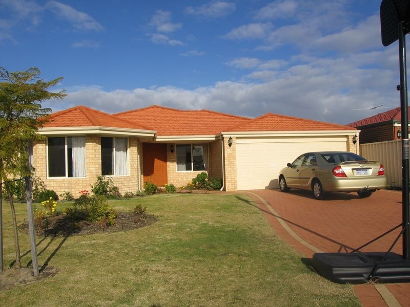7 Draycott Loop, Canning Vale WA 6155