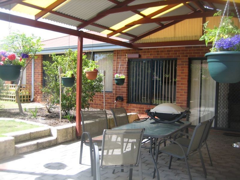 13 Delton Way, Atwell WA 6164