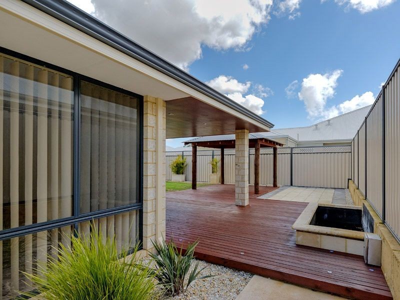 33 Descanso Loop, Aubin Grove WA 6164