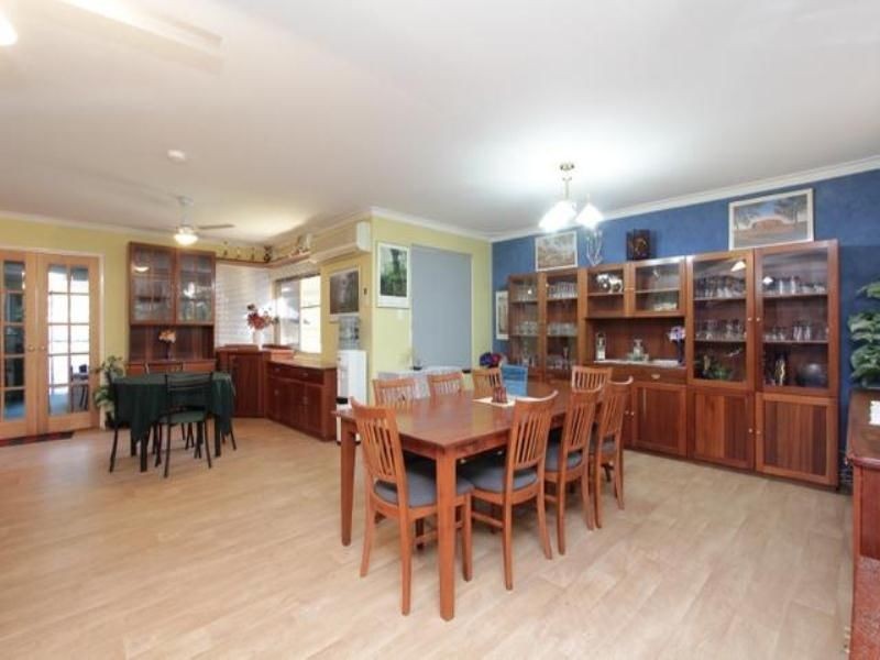 172 Corinthian Road East, Riverton WA 6148