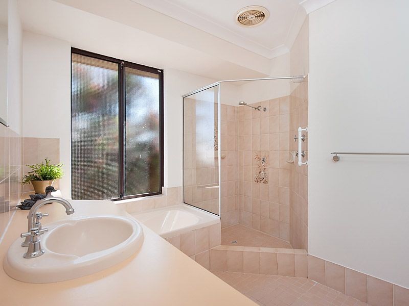 8 Filmer Place, Leeming WA 6149