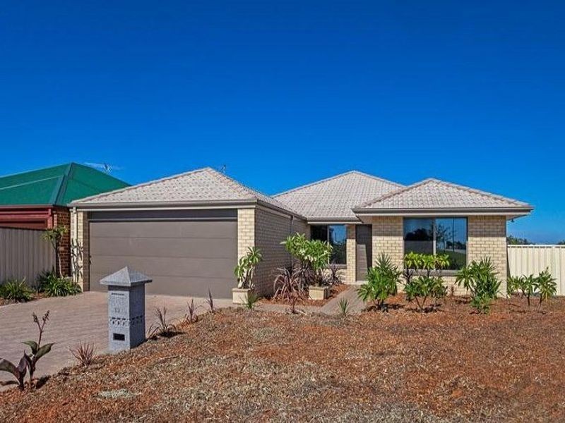 19 Filoli Gardens, Aubin Grove WA 6164