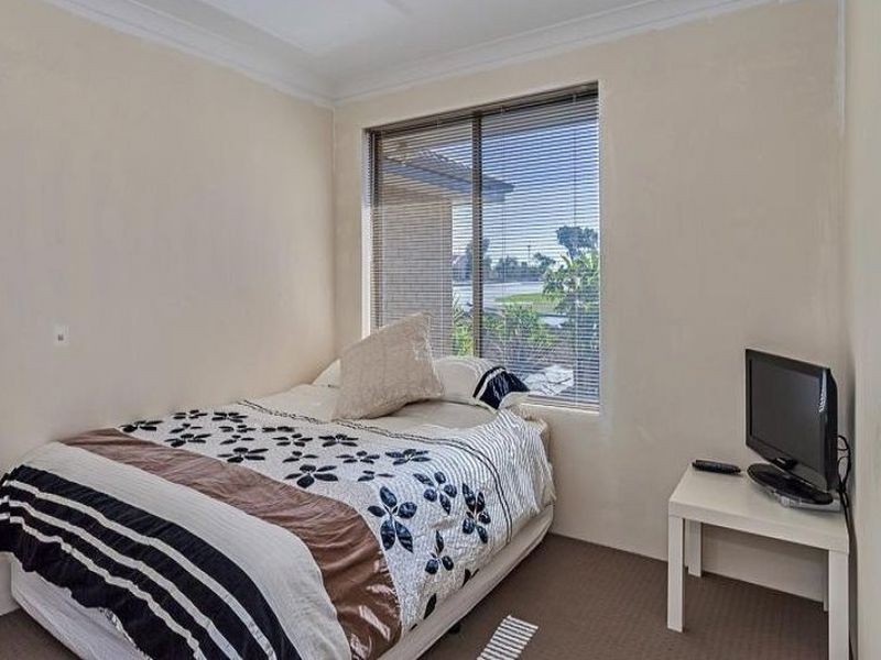 19 Filoli Gardens, Aubin Grove WA 6164