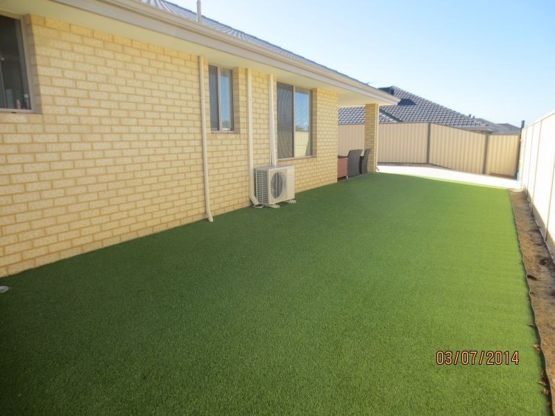 19 Filoli Gardens, Aubin Grove WA 6164