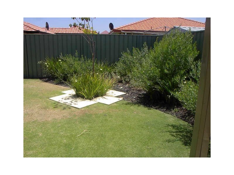 16 Dunnage Court, Atwell WA 6164