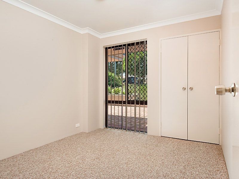 22B Blackthorne Crescent, South Lake WA 6164