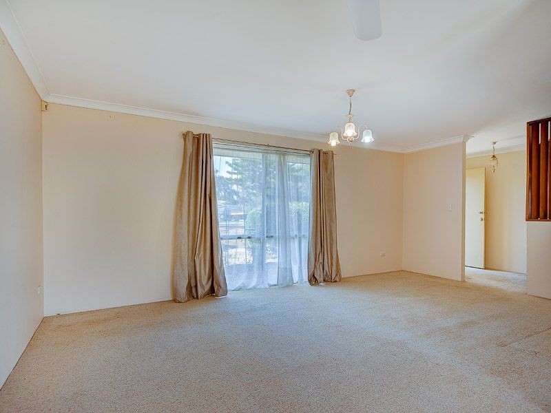 32 Aulberry Parade, Leeming WA 6149