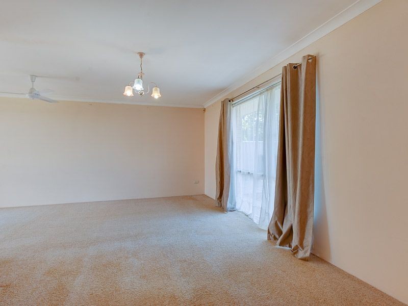 32 Aulberry Parade, Leeming WA 6149