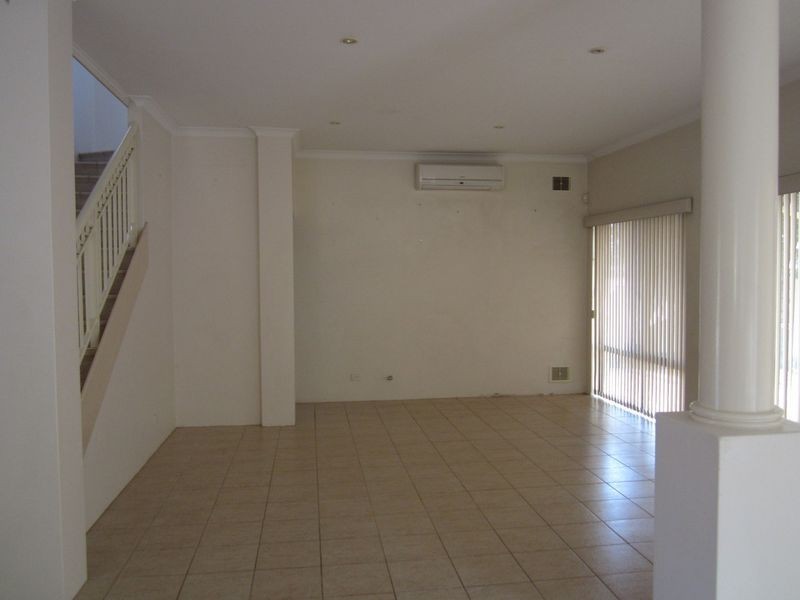 24 Cheshunt Gardens, North Lake WA 6163