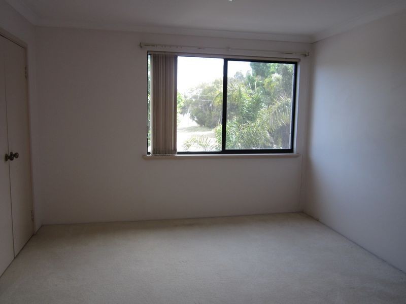 24 Cheshunt Gardens, North Lake WA 6163