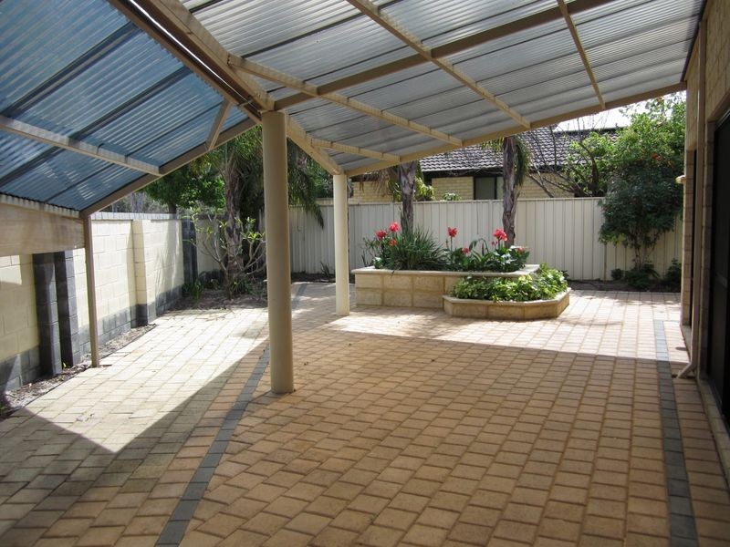 24 Cheshunt Gardens, North Lake WA 6163