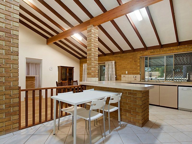 4 Daly Court, Leeming WA 6149