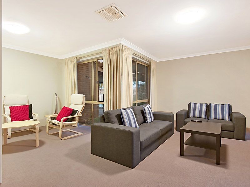 4 Daly Court, Leeming WA 6149