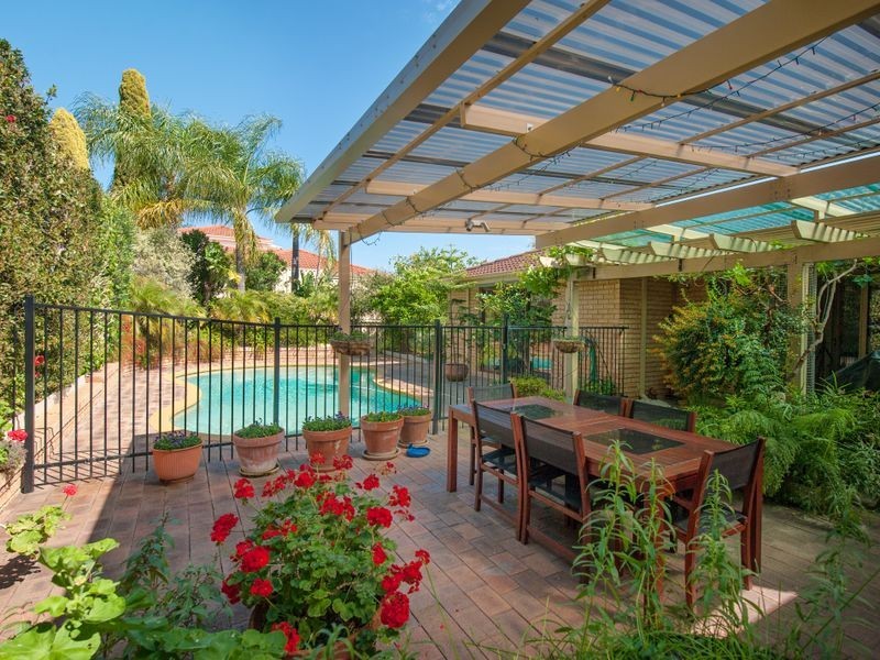 59 Calley Drive, Leeming WA 6149