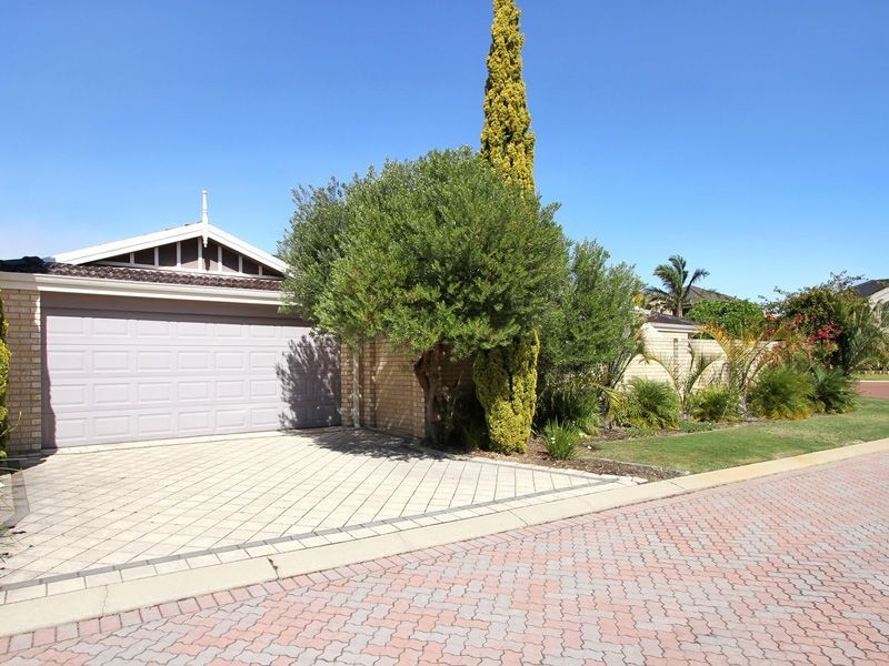 24 Riversdale Pass, Jandakot WA 6164