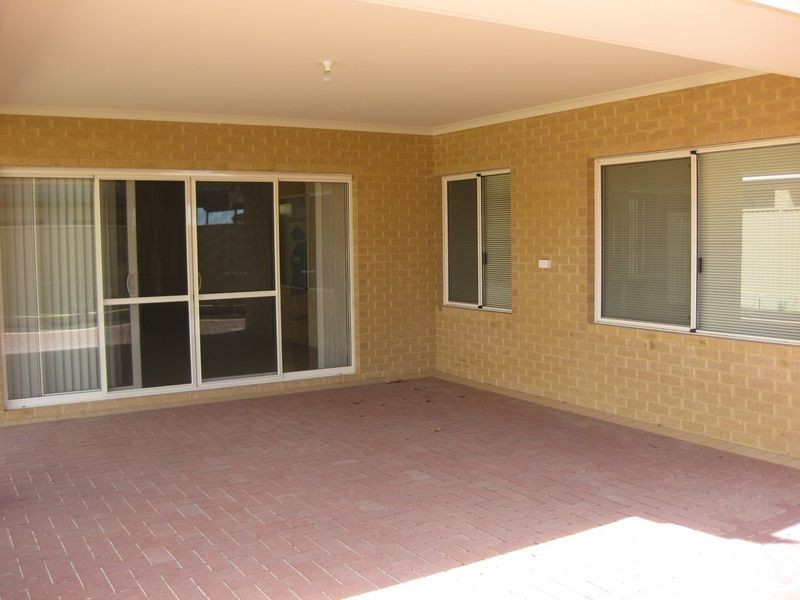 10 Buttercup Way, Beeliar WA 6164