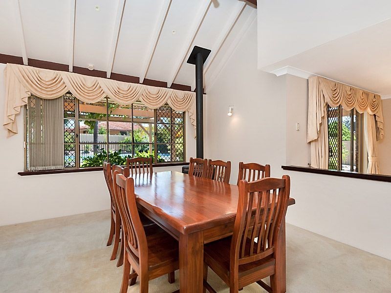 7 Aulberry Parade, Leeming WA 6149