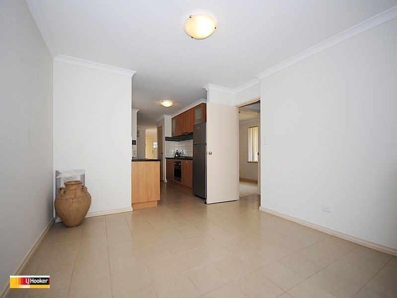 1/32 Pearson Drive, Success WA 6164